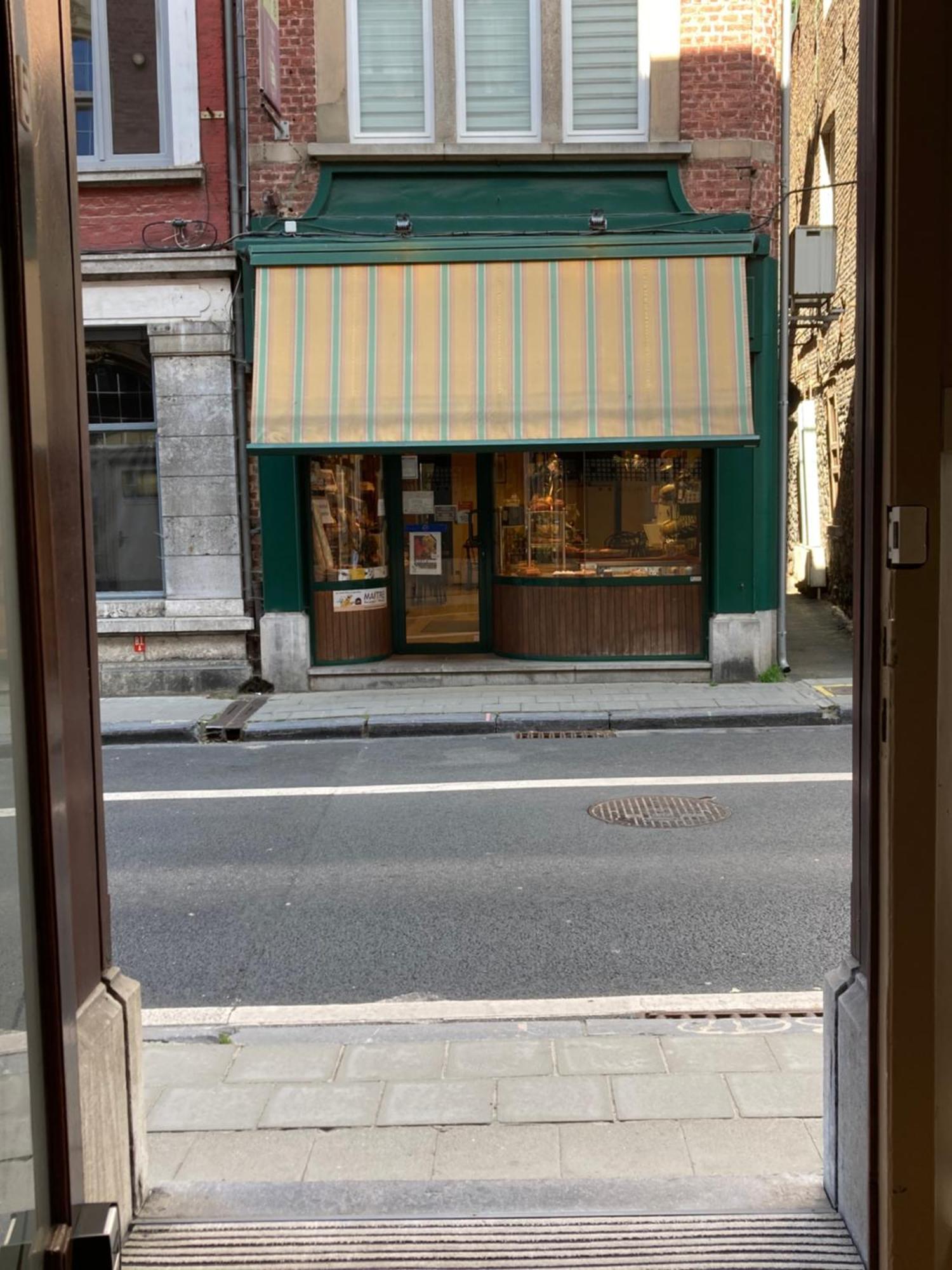 Gite D'Avalon Chambre 7 디넝 외부 사진
